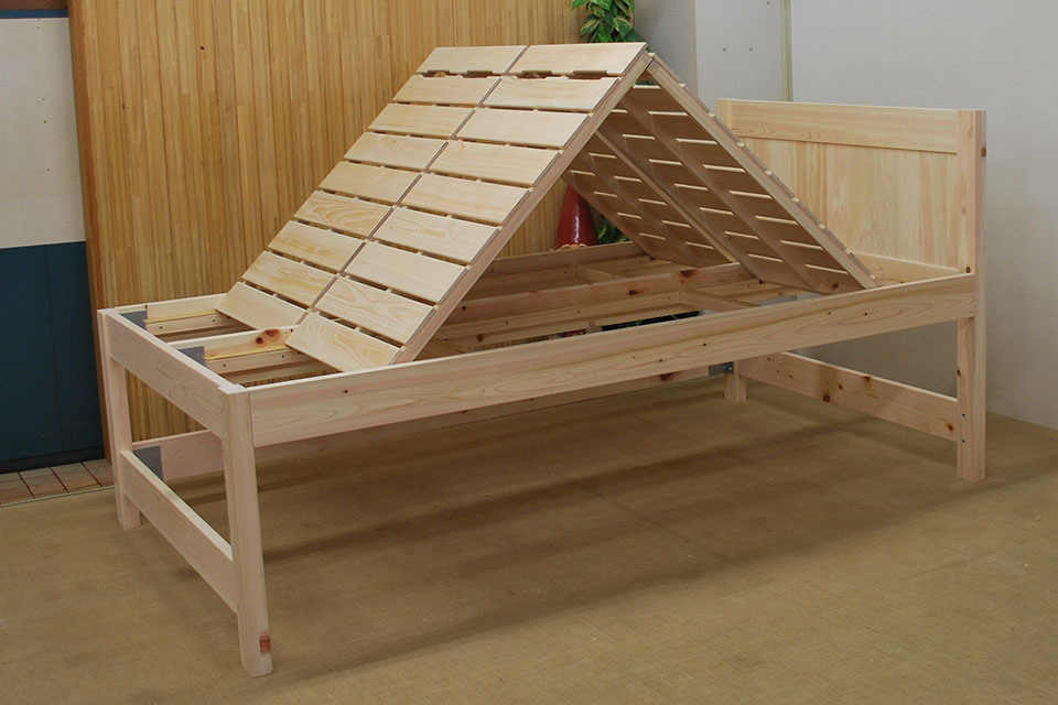 布団干しができるオーダーベッドの製作無垢ひのき材1207014