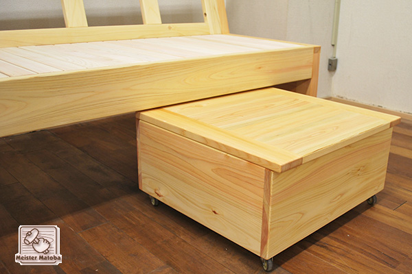 無垢ひのき木製ソファー