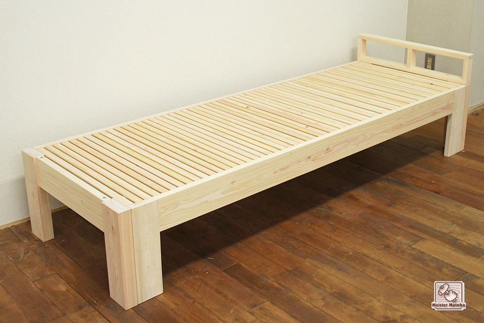 ひのき木製ソファーベッド幅が広がりベッドになる伸縮ベッド