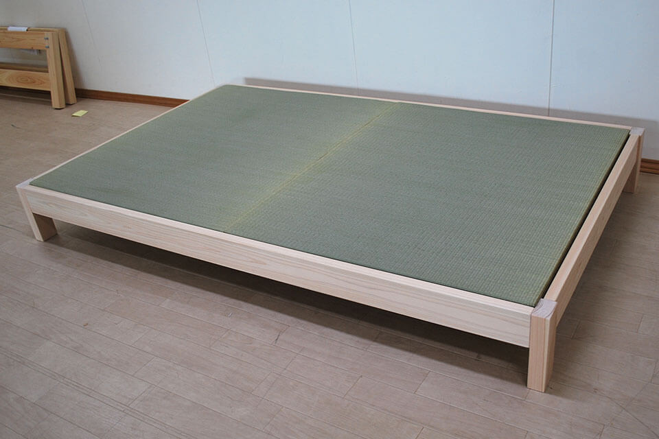 高さ23.5cmの低めのセミダブルサイズの畳ベッド　2303051