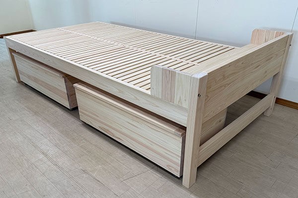 セミダブルロングベッドと置き式棚のオーダーとベッド下収納ボックス2505057