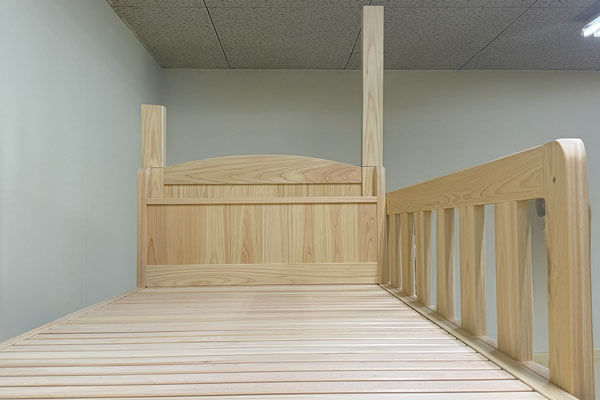 設置場所に合わせたセミシングルロフトベッド｜奥行調整棚と天井突っ張り対応 2507007