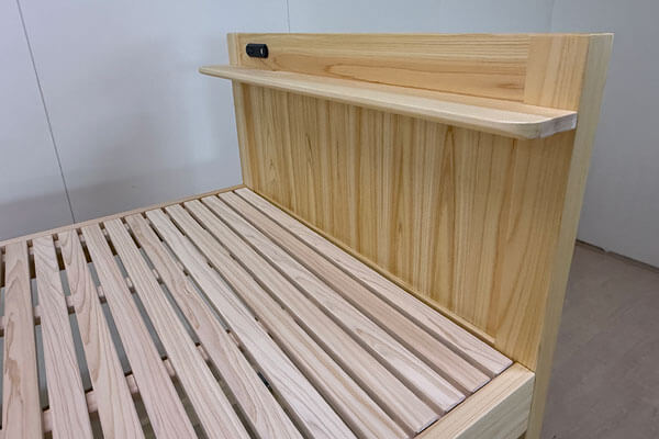 新築の桧の家に合わせたロフトベッド|大人も安心して使える高さ 2507011