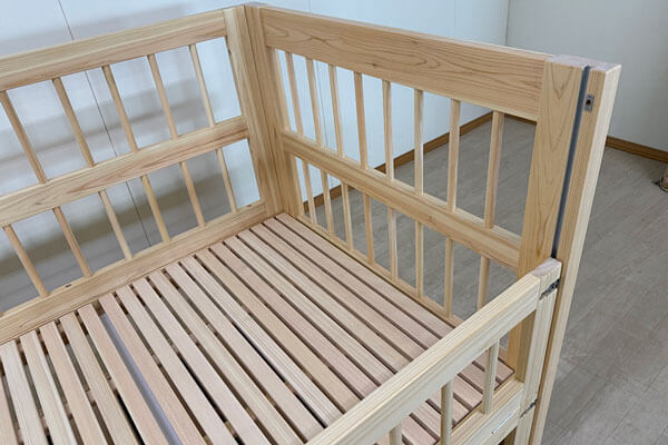 200cm対応の介護ベッド製作事例オーダー訓練ベッド・大型ベビーベッド2510022